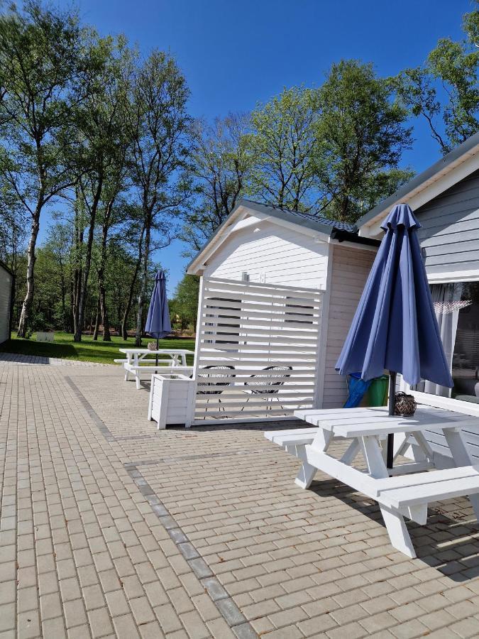 Lumi Resort Domki Letniskowe Z Podgrzewanym Basenem Реваль Екстер'єр фото