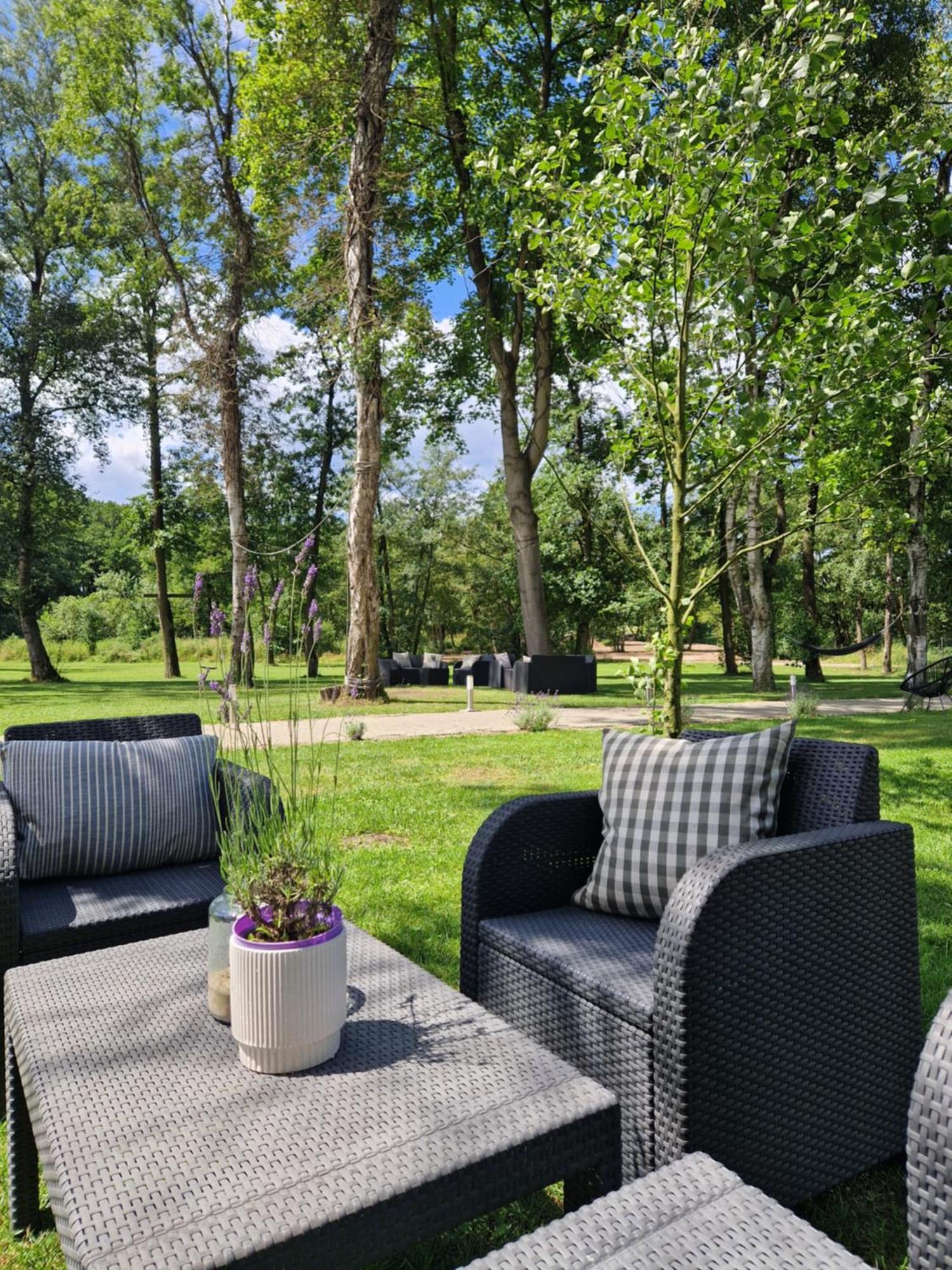 Lumi Resort Domki Letniskowe Z Podgrzewanym Basenem Реваль Екстер'єр фото